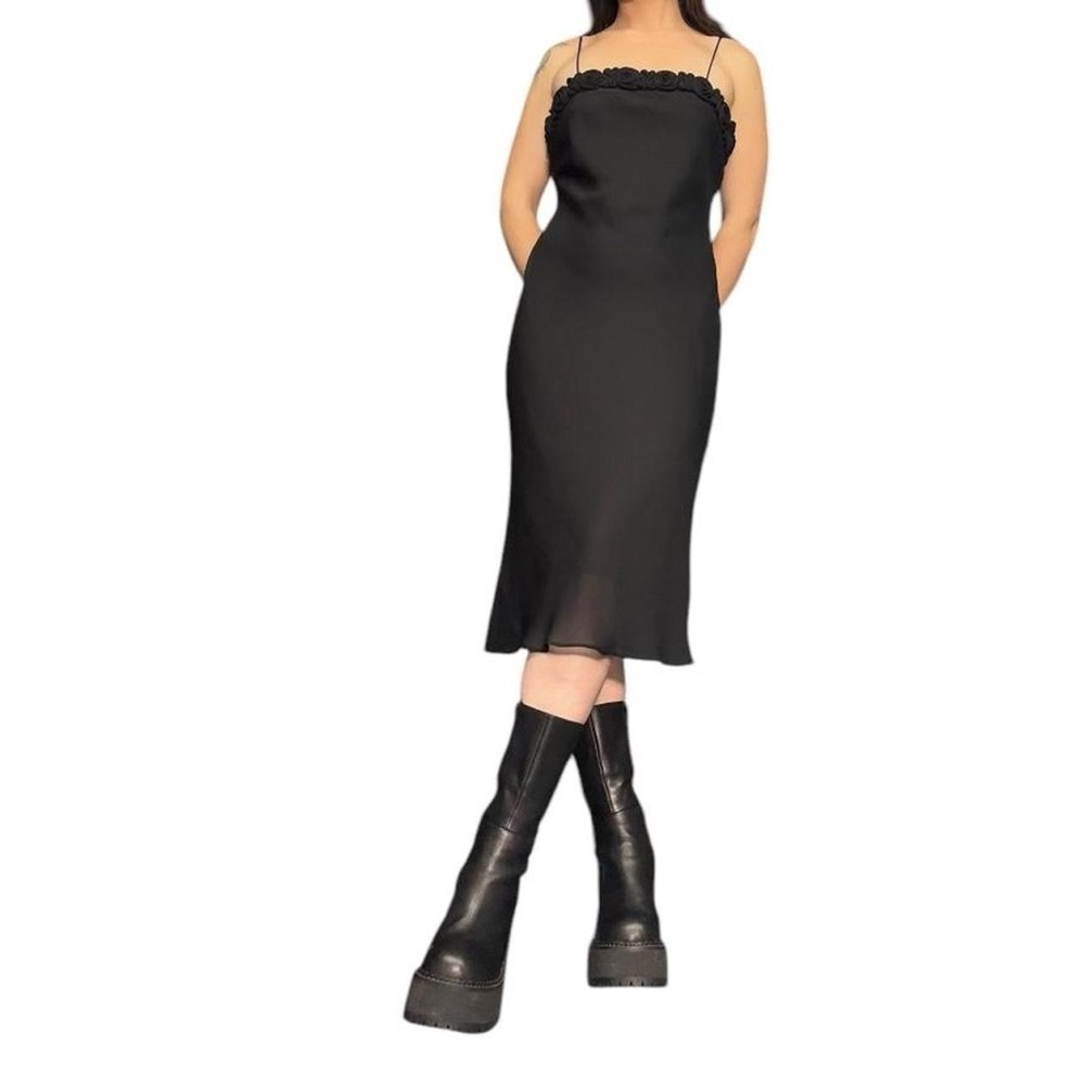 Early 2000s elegant black midi dress